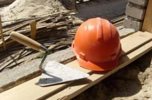 21 yaşlı usta binanın 6-cı mərtəbəsindən yıxılıb öldü