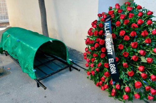 SON DƏQİQƏ: Azərbaycanda xanım müğənni qətlə yetirilib-FOTO