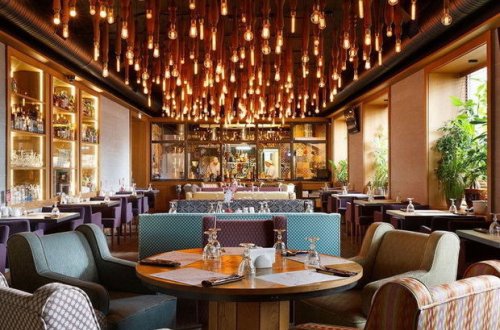 Qapalı məkanda kafe və restoranlar gecə 12-dək işləyəcək - RƏSMİ