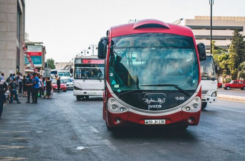 Avtobuslarda gediş haqqı 40-50 qəpik ola bilər - AÇIQLAMA
