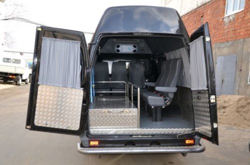 Karantini pozanları dəfn avtomobilində gəzdirirlər