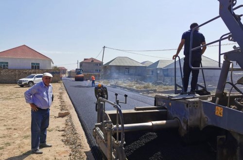 Suraxanıda həyat dəyişir: Rayonunda yolların, məhəllədaxili küçələr əsaslı şəkildə yenidən qurulur