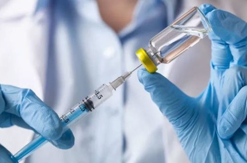 Könüllüdə ciddi əks-təsir göstərən COVID-19 peyvəndinin sınaqları dayandırıldı