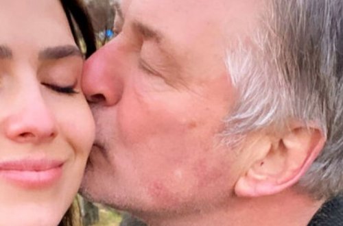 Жена Алека Болдуина после выкидышей родила пятого ребенка – ФОТО