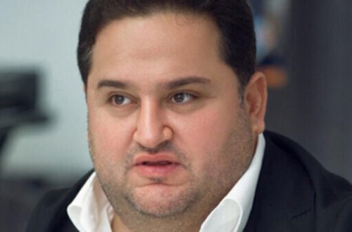 Murad Dadaşov tanınmış aparıcını yenidən 