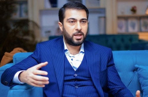Namiq Qaraçuxurlu heç kimin görmədiyi oğlunu üzə çıxardı - FOTO