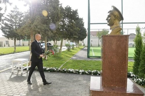 Prezident Bakıda parkın açılışında iştirak etdi - YENİLƏNİB + FOTO