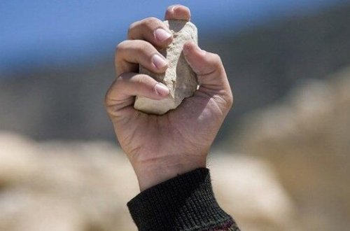 Bakıda ŞOK HADİSƏ: Başından daşla vurub ÖLDÜRDÜLƏR