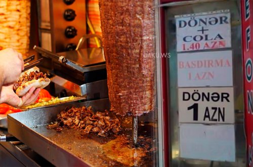 Bakıda şok qiymət: Dönər + ayran 1 manata - Bu necə ola bilər?