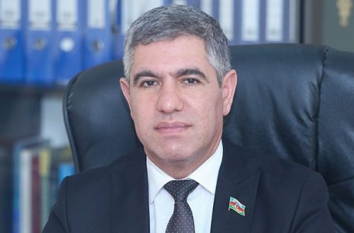 Aprel şəhidlərinin övladları himayəyə götürülüb