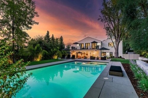 Valideyn olmağa hazırlaşan cütlük yeni malikanəyə SƏRVƏT ÖDƏDİ - ŞOK MƏBLƏĞ - FOTO