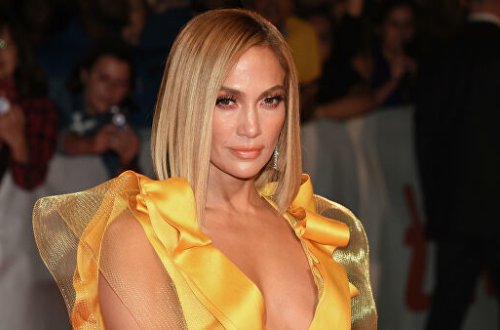 Тело Дженнифер Лопес на пляжном фото взволновало ее фанатов - ФОТО