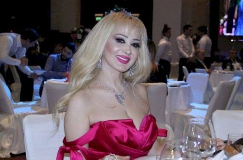 Məleykə Əsədova: “Qəşəng qız olmamışam”