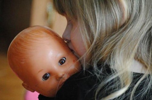 Azərbaycanda minlərlə uşaq və yeniyetmə polis bölməsinə APARILIB - STATİSTİKA