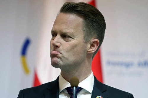 15 yaşlı yeniyetmə ilə yaxınlıq etmiş XİN başçısı ictimaiyyətdən üzr istədi