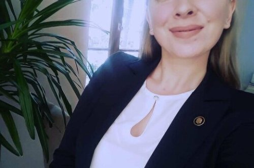 Gözəllik salonunda üzünü elə vəziyyətə saldılar ki...- FOTOLAR