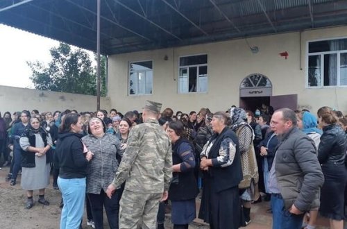 Şəhidimizin anası FƏRYAD ETDİ - VİDEO