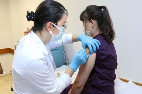 Türkiyədə insanlar üzərində test edilən koronavirus peyvəndindən xəbər var