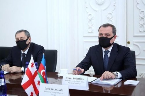 В Тбилиси проходит встреча премьера Грузии и главы МИД Азербайджана