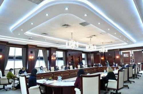 Deputatlar toplandı - Səkkiz bəndlik sənəd təsdiqləndi