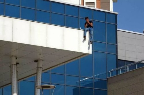 “Bir növ adətkərdə olub”: 31-ci dəfə intihara cəhd etdi - VİDEO