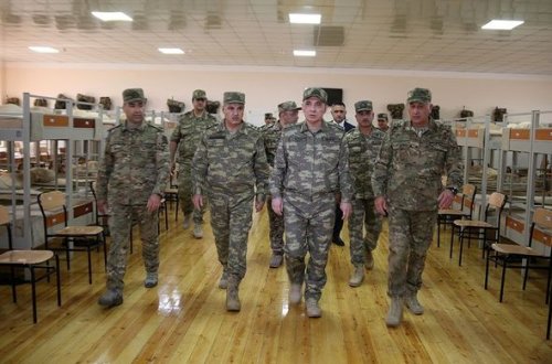 Руководство Генпрокуратуры, Военной прокуратуры и Минобороны посетило воинские части на передовой - ФОТО