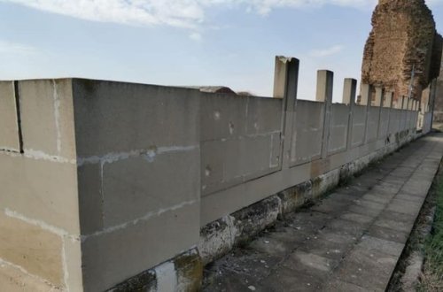 Ermənilərin təxribatı nəticəsində Şeyx Babı türbəsinə ziyan dəyib - FOTO