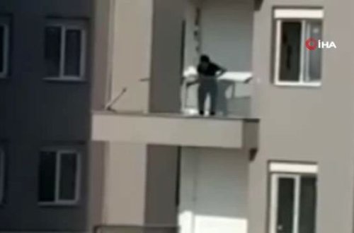 Türkiyədə qəribə oğurluq kameraya düşdü – ANBAAN VİDEO