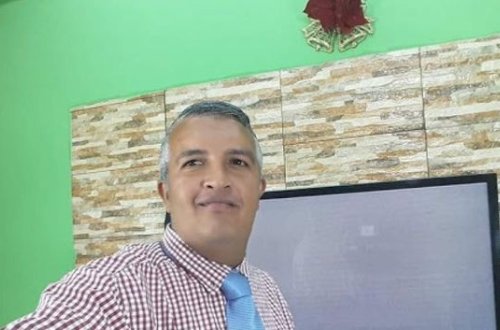 Jurnalisti canlı yayım zamanı güllələdilər - VİDEO