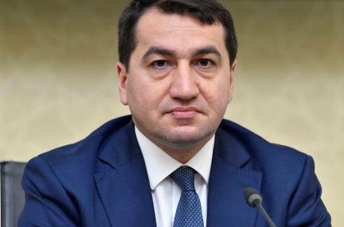 Hikmət Hacıyev: “Dünən Ermənistanın iki “Su-25” təyyarəsi dağa çırpılaraq partlayıb”