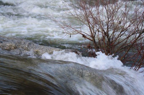 Coğrafiya İnstitutu: “Qış aylarında dağ çaylarının suyunu anbarlara yığmaq olar”