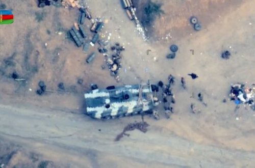 Düşmənin məhv edilməsinə dair görüntülər Bakı küçələrində - FOTO