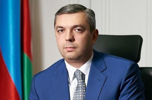 PA və Birinci vitse-prezidentin katibliyinin rəhbər şəxsləri Silahlı Qüvvələrə yardım etdi