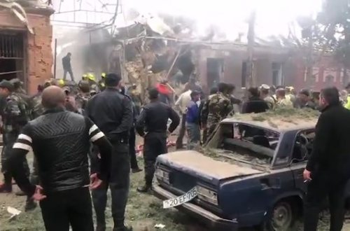 Raket hücumuna məruz qalan Gəncədən görüntülər - VİDEO