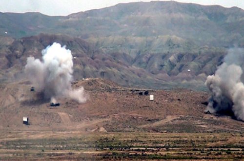 Qondarma rejimin rəhbərliyi öz ailə üzvlərini təhlükəli ərazilərdən çıxarmağa başlayıb