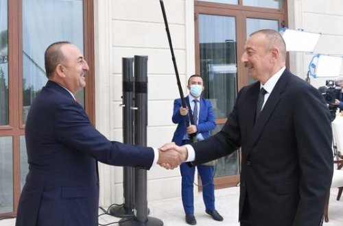 İlham Əliyev Mövlud Çavuşoğlu ilə danışıqlarda - YENİLƏNİB + FOTO