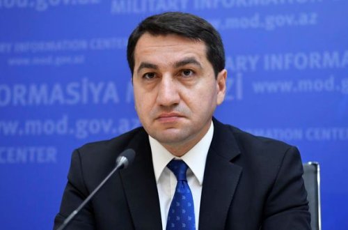 Hikmət Hacıyev: “Son raket hücumları Ermənistanın hərbi doktrinasının necə aqressiv olduğunu təsdiqlədi”
