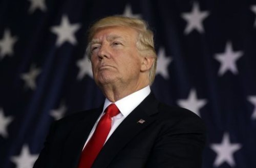 Tramp Rusiya ilə “əlaqələri” barədə bütün məlumatları məxfiləşdirməyə icazə verdi