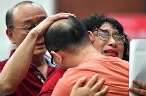 31 il əvvəl itkin düşmüş oğlan ailəsinə qovuşdu - VİDEO