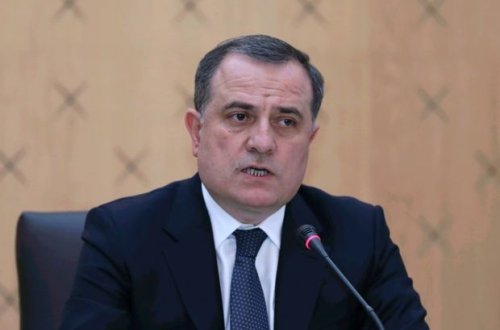 Ceyhun Bayramov: “Ermənistan rəhbərliyi öz əhalisini aldadır, olmayan uğurlarından danışır”