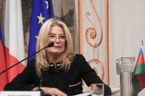 İtalyan senator Ermənistan ordusunun soyqırım və müharibə cinayətlərini pislədi