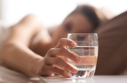 Ağızda quruluq qorxulu xəstəliyin əlamətidir