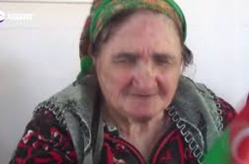 Erməni qadın Paşinyana: 