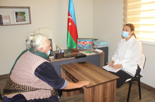 Qənirə Paşayeva Tovuz rayonunda seçiciləri qəbul edib