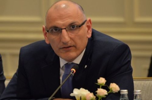 Elçin Əmirbəyov Hindistan televiziyasına Ermənistanın Gəncəyə növbəti raket zərbələrindən danışdı