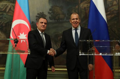 Ceyhun Bayramov və Sergey Lavrov arasında telefon danışığı olub