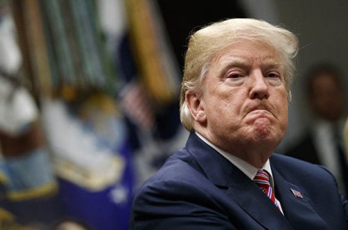 Tramp: “Baydenə səs versəniz, gələcəyiniz virusa çevriləcək”