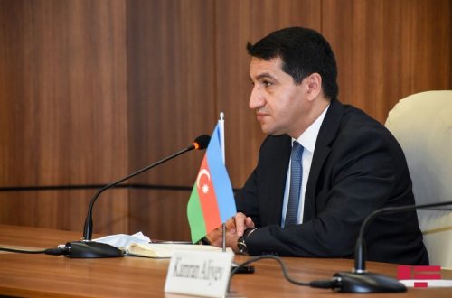 Hikmət Hacıyev: Ermənistan silahlı qüvvələri humanitar atəşkəsin birinci günü Azərbaycanın 5 bölgəsinə 229 mərmi atıb