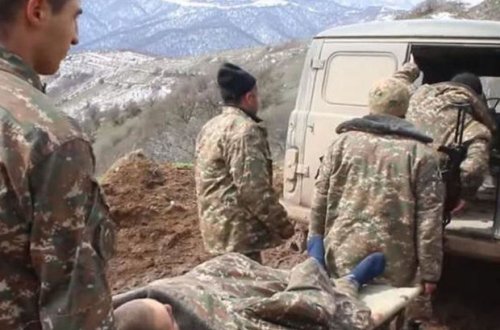Ermənistan ordusunda növbəti biabırçılıq - FOTOFAKT