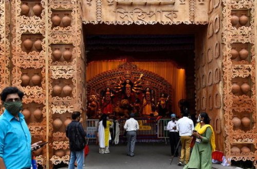 Индия запретила въезд в страну туристов